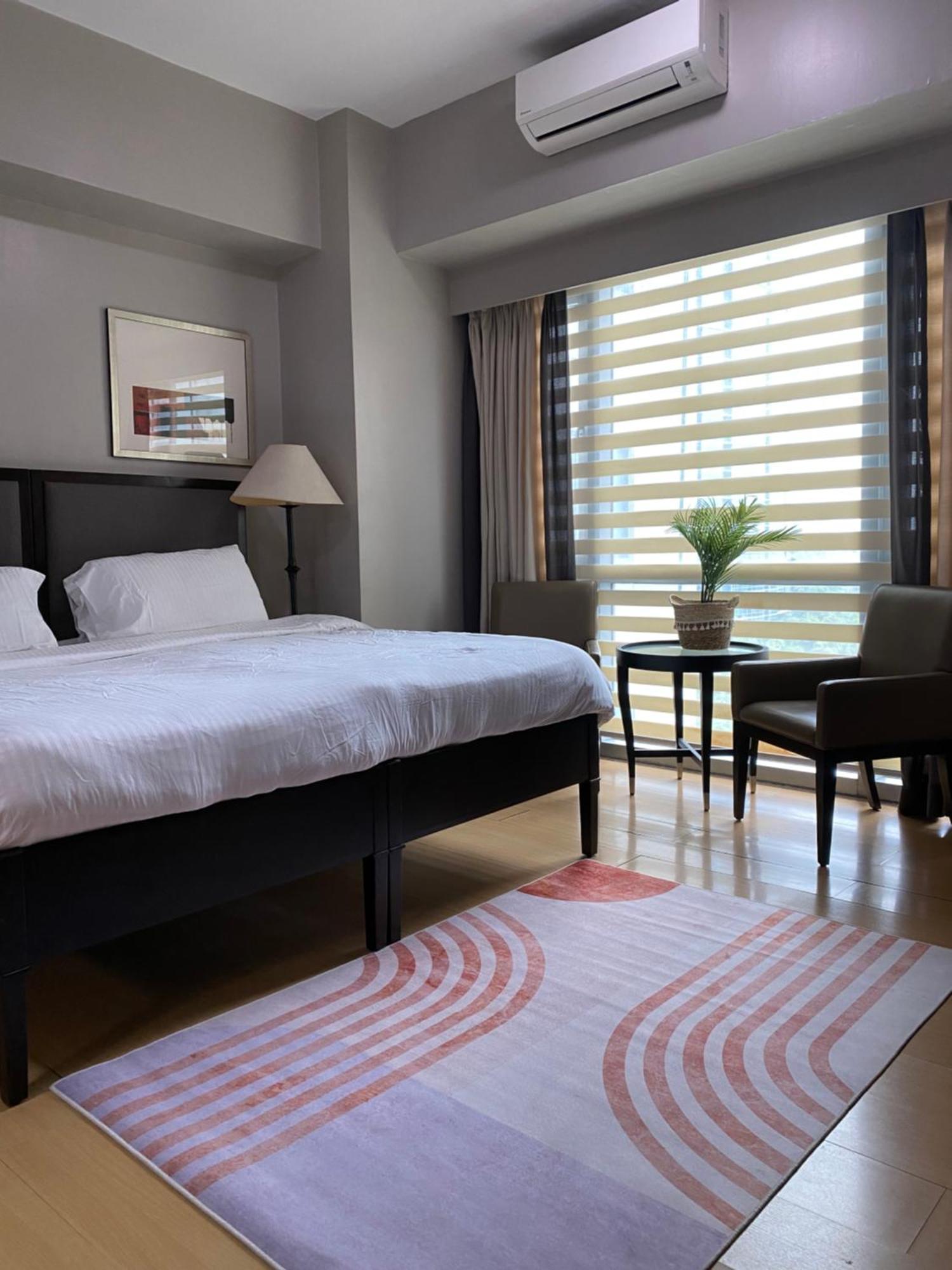 Avant At The Fort By Urban Realty Манила Екстериор снимка